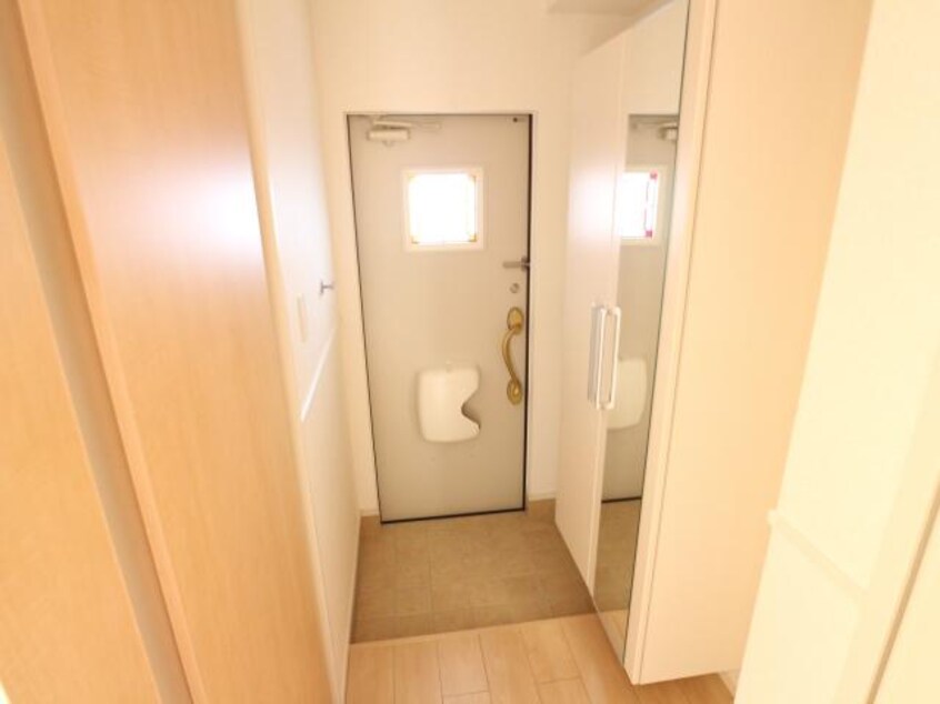  東海道本線/草薙駅 バス10分東瀬名町下車:停歩10分 1階 築6年