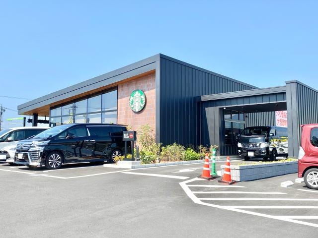 スターバックスコーヒー静岡南瀬名店(カフェ)まで1013m 東海道本線/草薙駅 バス10分東瀬名町下車:停歩10分 1階 築6年