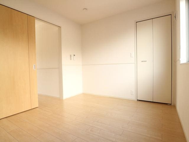  東海道本線/草薙駅 バス10分東瀬名町下車:停歩10分 1階 築6年