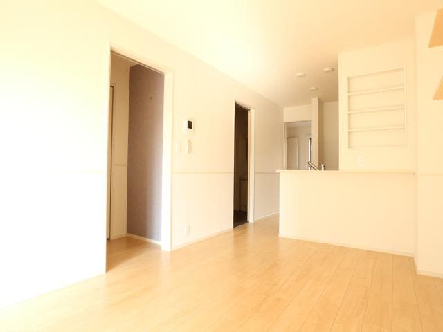  東海道本線/草薙駅 バス10分東瀬名町下車:停歩10分 1階 築6年