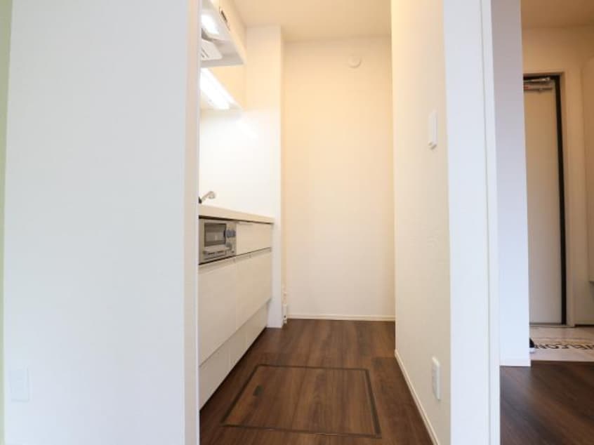  静岡鉄道静岡清水線/県立美術館前駅 徒歩16分 1階 築6年