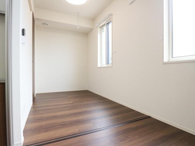  静岡鉄道静岡清水線/県立美術館前駅 徒歩16分 1階 築6年