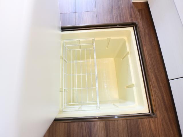  静岡鉄道静岡清水線/県立美術館前駅 徒歩16分 1階 築6年