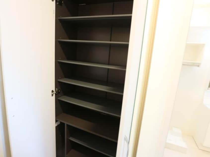  静岡鉄道静岡清水線/県立美術館前駅 徒歩16分 1階 築6年