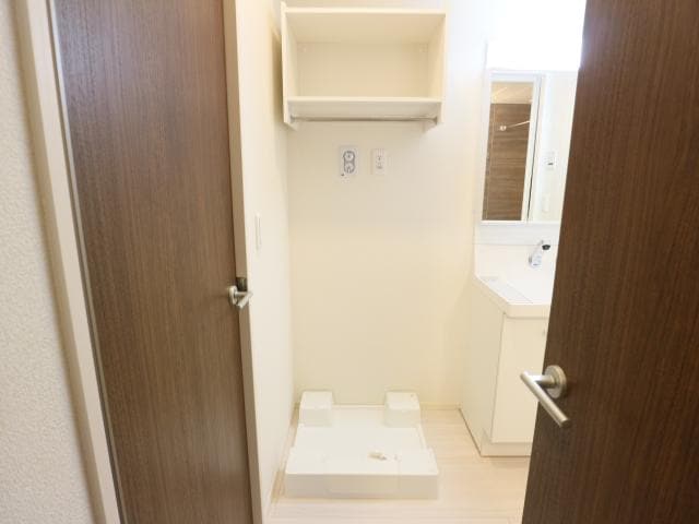  静岡鉄道静岡清水線/県立美術館前駅 徒歩16分 1階 築6年