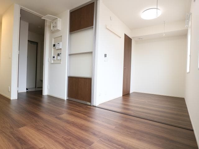  静岡鉄道静岡清水線/県立美術館前駅 徒歩16分 1階 築6年