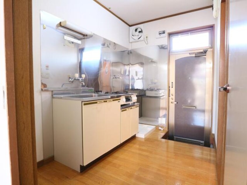  東海道本線/静岡駅 バス26分常葉大学付属橘高校入口下車:停歩2分 1階 築32年