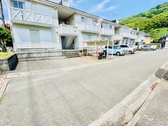  東海道本線/草薙駅 バス17分瀬名新田下車:停歩1分 1階 築33年