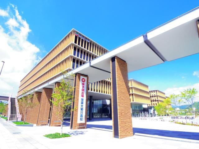 私立常葉大学・大学院静岡草薙キャンパス(大学/短大/専門学校)まで382m 東海道本線/草薙駅 徒歩4分 2階 築3年