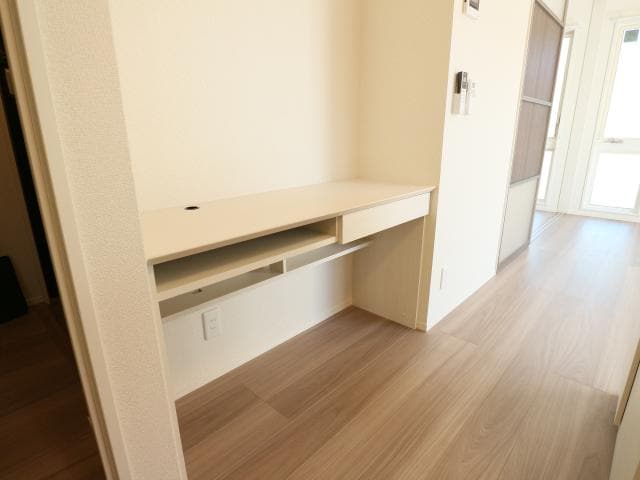  東海道本線/草薙駅 徒歩4分 2階 築3年