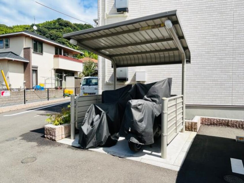  東海道本線/草薙駅 バス14分東上下車:停歩3分 1階 築3年