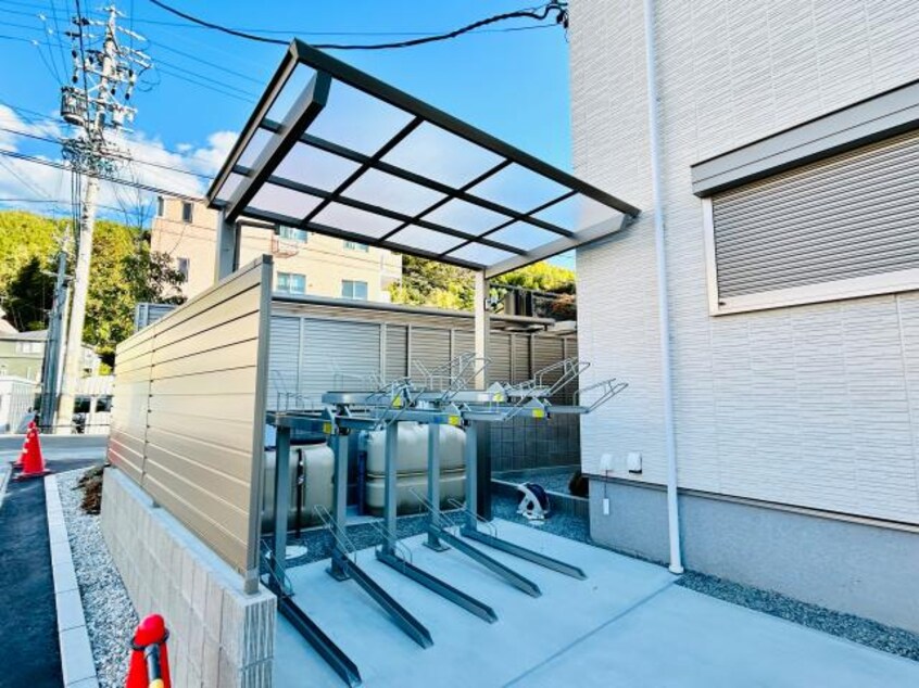  東海道本線/草薙駅 バス11分常葉大学附属橘高校入口下車:停歩4分 2階 築1年