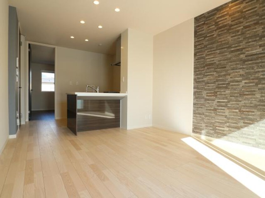  東海道本線/草薙駅 バス11分常葉大学附属橘高校入口下車:停歩4分 2階 築1年