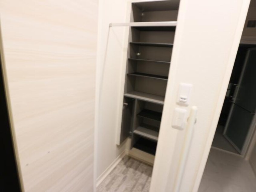  東海道本線/草薙駅 バス11分常葉大学附属橘高校入口下車:停歩4分 2階 築1年