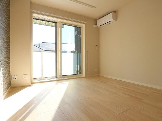  東海道本線/草薙駅 バス11分常葉大学附属橘高校入口下車:停歩4分 2階 築1年