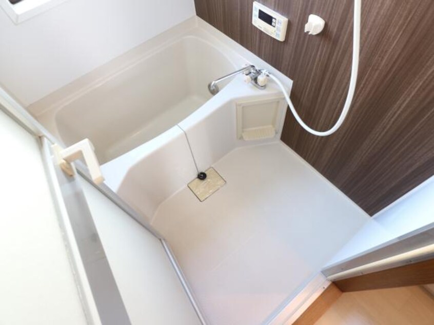  東海道本線/草薙駅 バス11分常葉大学付属橘高校入口停下車:停歩6分 2階 築28年