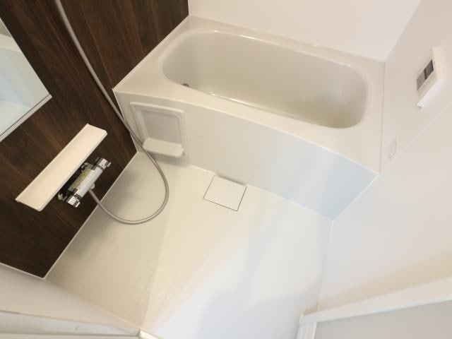  東海道本線/草薙駅 バス16分瀬名リンク西奈前下車:停歩5分 2階 築1年