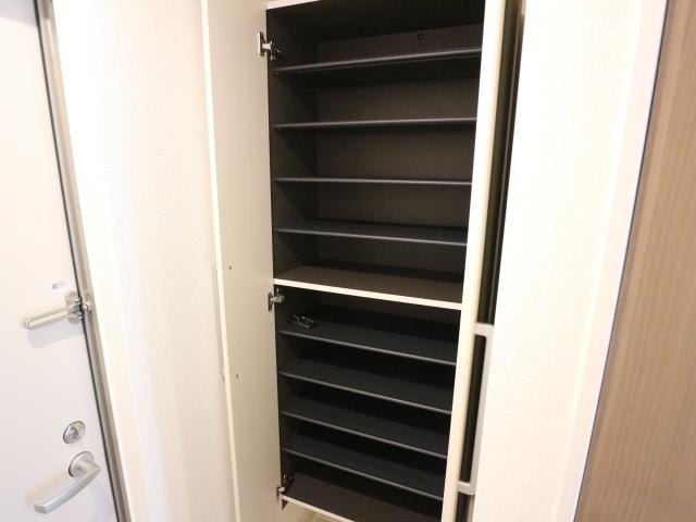  東海道本線/草薙駅 バス16分瀬名リンク西奈前下車:停歩5分 2階 築1年