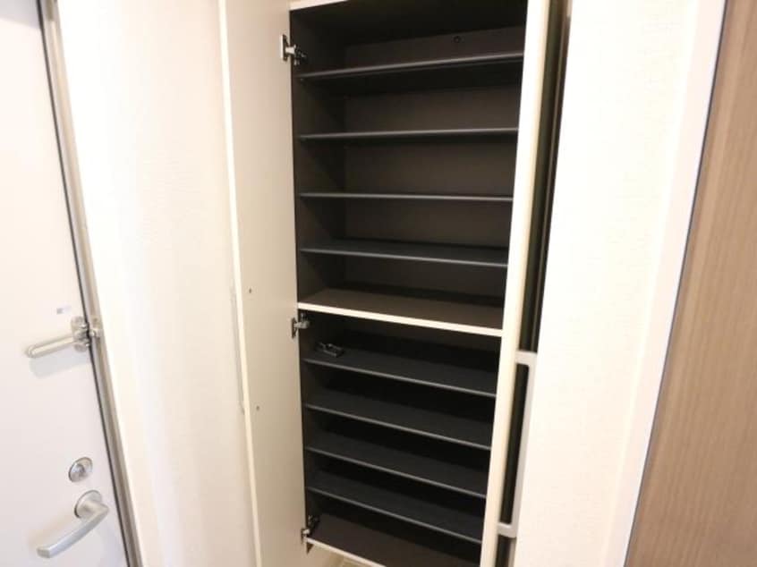  東海道本線/草薙駅 バス16分瀬名リンク西奈前下車:停歩5分 2階 築1年