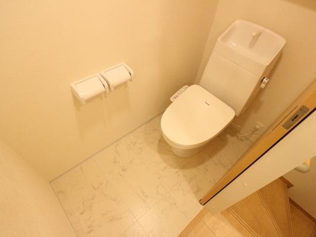  東海道本線/静岡駅 バス20分南瀬名町下車:停歩4分 2階 築1年