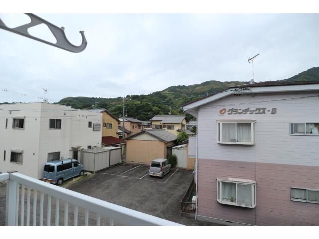  東海道本線/興津駅 バス10分八木間上下車:停歩1分 2階 築33年