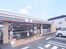 セブンイレブン清水梅ヶ谷店(コンビニ)まで402m 東海道本線/清水駅 バス15分高部東小学校前下車:停歩6分 1階 築23年