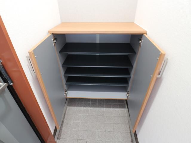  東海道本線/清水駅 バス13分第六中学校前下車:停歩1分 2階 築30年