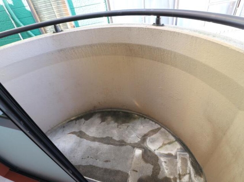  東海道本線/清水駅 バス13分第六中学校前下車:停歩1分 2階 築30年