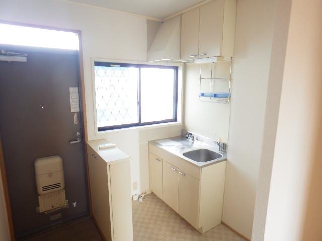 同物件同タイプ 東海道本線/清水駅 バス21分白浜町下車:停歩2分 1階 築28年