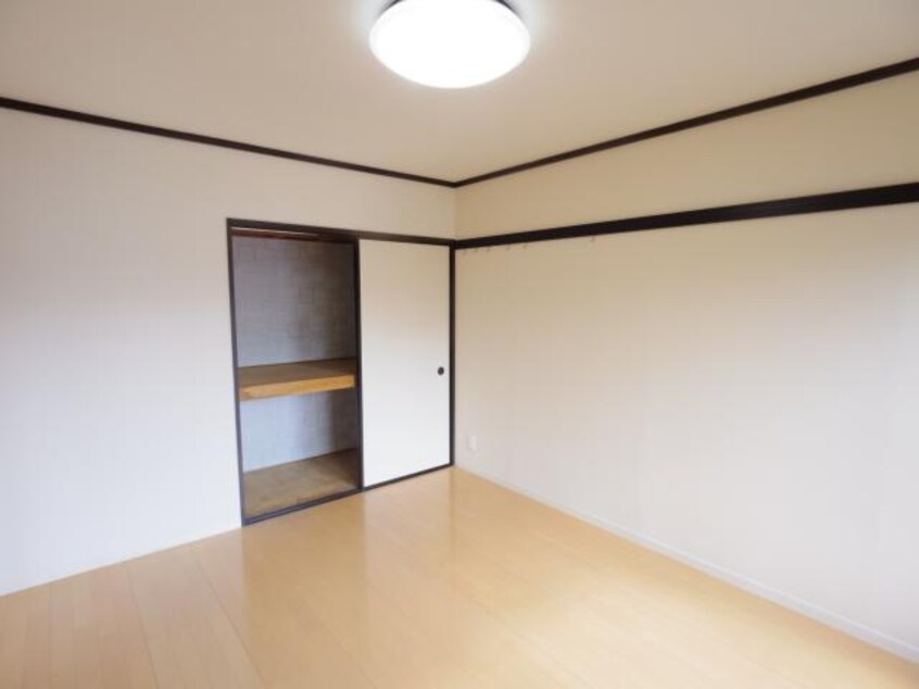  東海道本線/清水駅 バス13分飯田小学校入口下車:停歩3分 1階 築34年