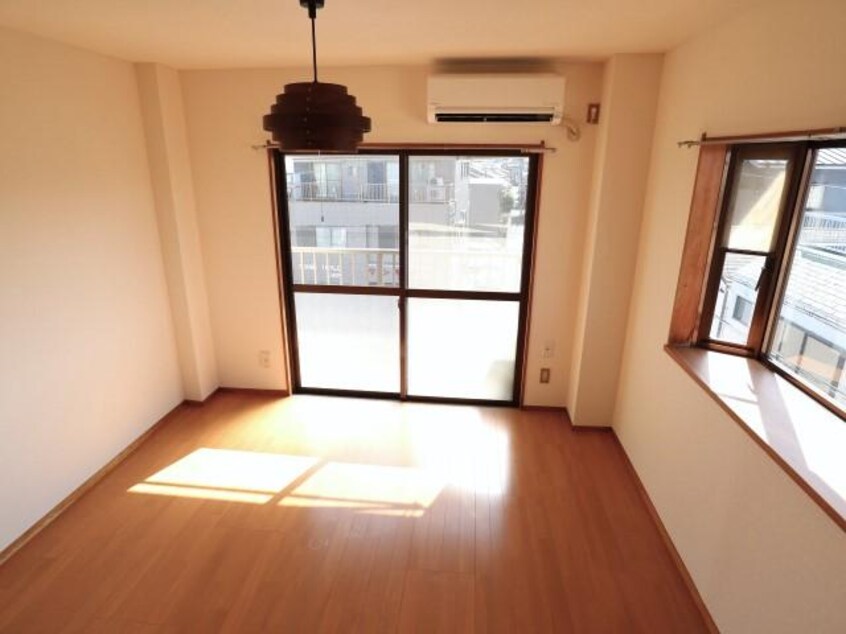  静岡鉄道静岡清水線/新清水駅 バス6分港橋下車:停歩5分 3階 築36年