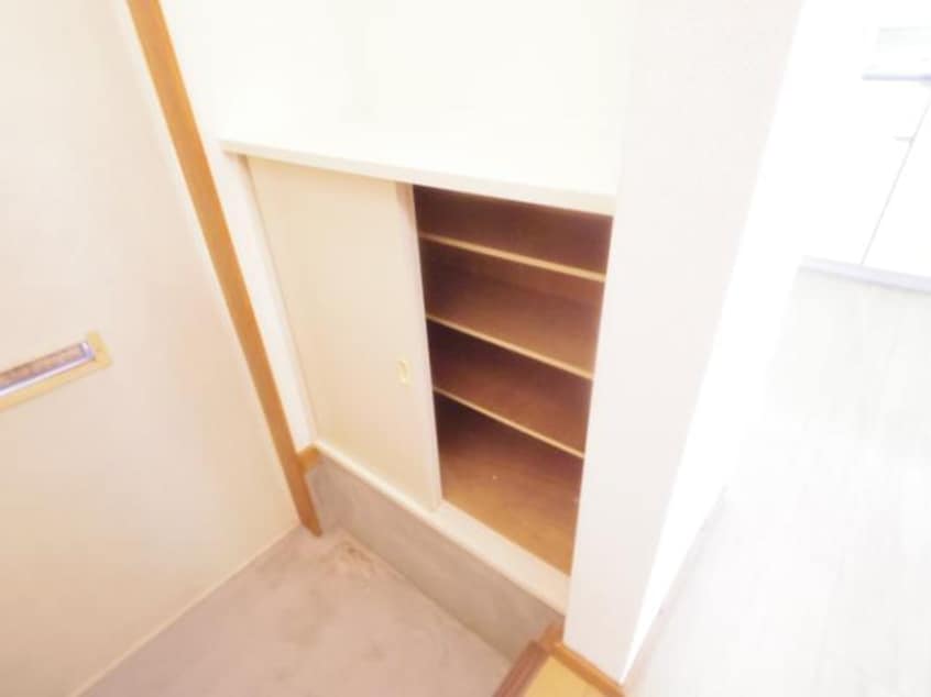  静岡鉄道静岡清水線/新清水駅 バス12分宮加三下車:停歩4分 1階 築37年