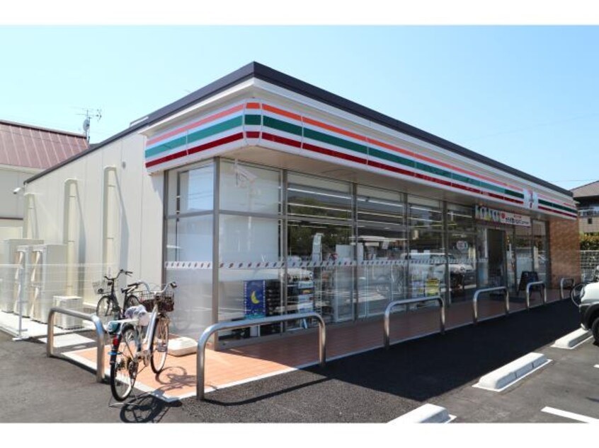 セブンイレブン清水浜田町店(コンビニ)まで438m 静岡鉄道静岡清水線/入江岡駅 徒歩8分 2階 築49年