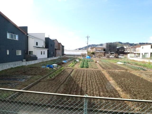  東海道本線/清水駅 バス14分石川東名下下車:停歩6分 1階 築30年