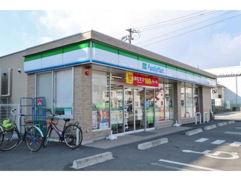 ファミリーマート清水三保本町店(コンビニ)まで334m 東海道本線/清水駅 バス24分三保本町下車:停歩5分 1-2階 築17年