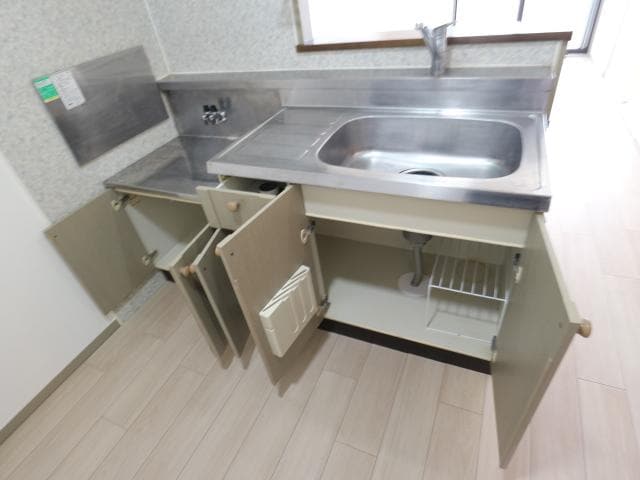  東海道本線/清水駅 バス8分秋吉町下車:停歩3分 2階 築30年