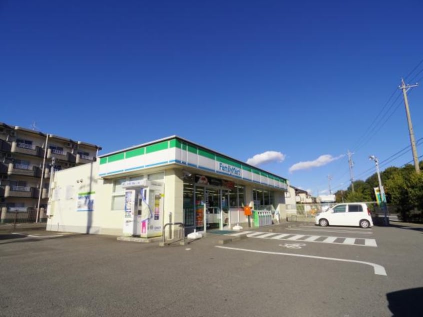 ファミリーマート押切北店(コンビニ)まで407m 東海道本線/清水駅 バス18分高部小学校前下車:停歩3分 3階 築32年