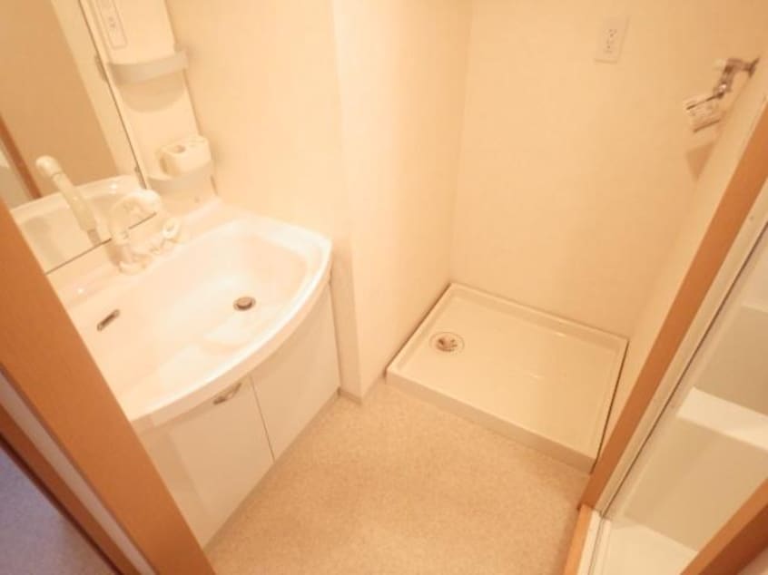  静岡鉄道静岡清水線/新清水駅 バス19分東折戸下車:停歩2分 2階 築17年