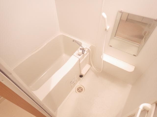  静岡鉄道静岡清水線/新清水駅 バス19分東折戸下車:停歩2分 2階 築17年