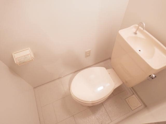  静岡鉄道静岡清水線/新清水駅 バス19分東折戸下車:停歩2分 2階 築17年