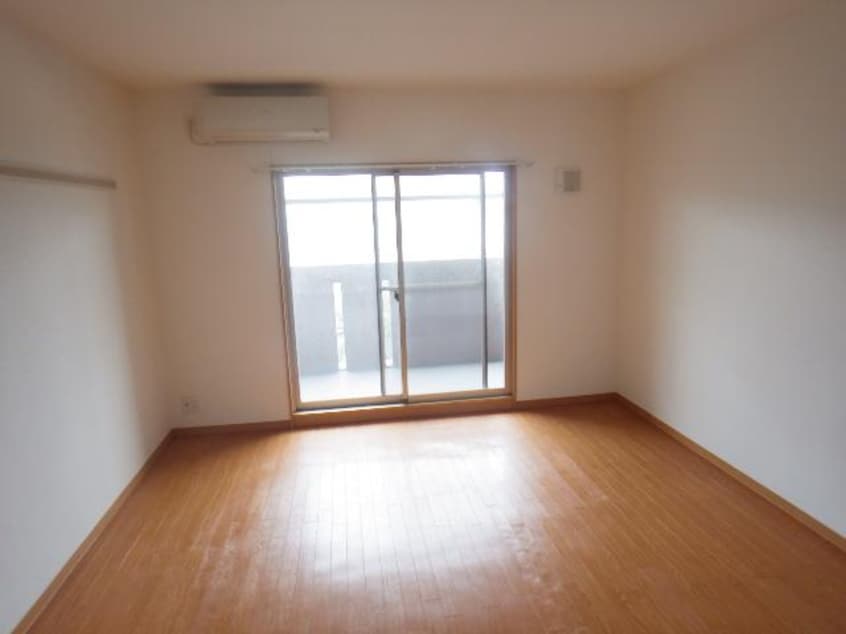  静岡鉄道静岡清水線/新清水駅 バス19分東折戸下車:停歩2分 2階 築17年