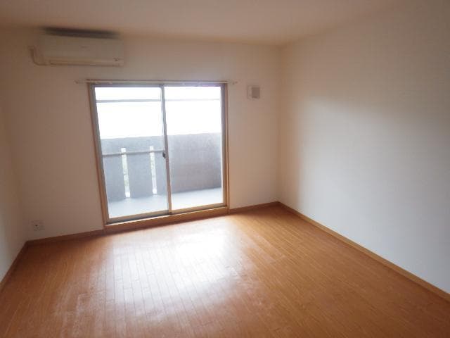  静岡鉄道静岡清水線/新清水駅 バス19分東折戸下車:停歩2分 2階 築17年