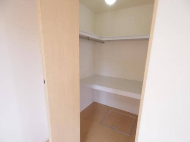  静岡鉄道静岡清水線/狐ケ崎駅 徒歩10分 1階 築16年