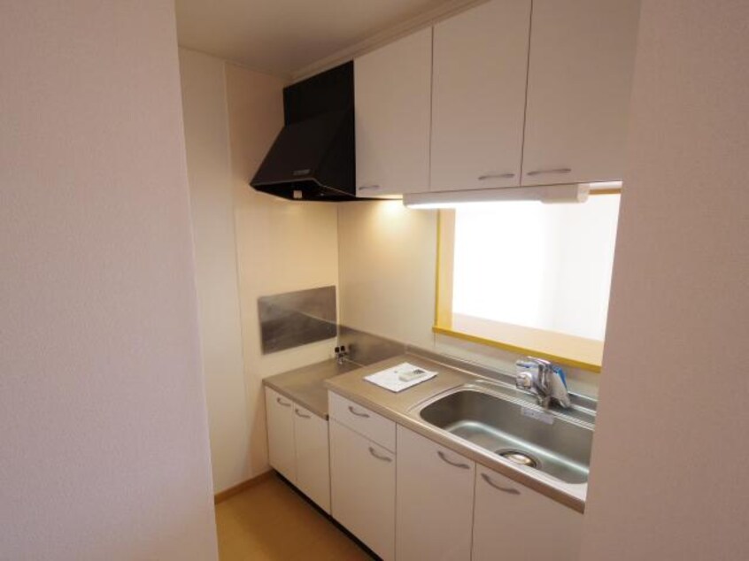  静岡鉄道静岡清水線/狐ケ崎駅 バス5分今泉下車:停歩4分 1階 築16年