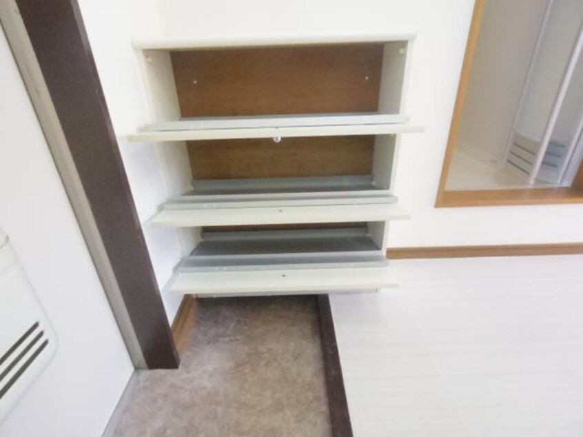  東海道本線/清水駅 バス22分忠霊塔前下車:停歩6分 2階 築31年