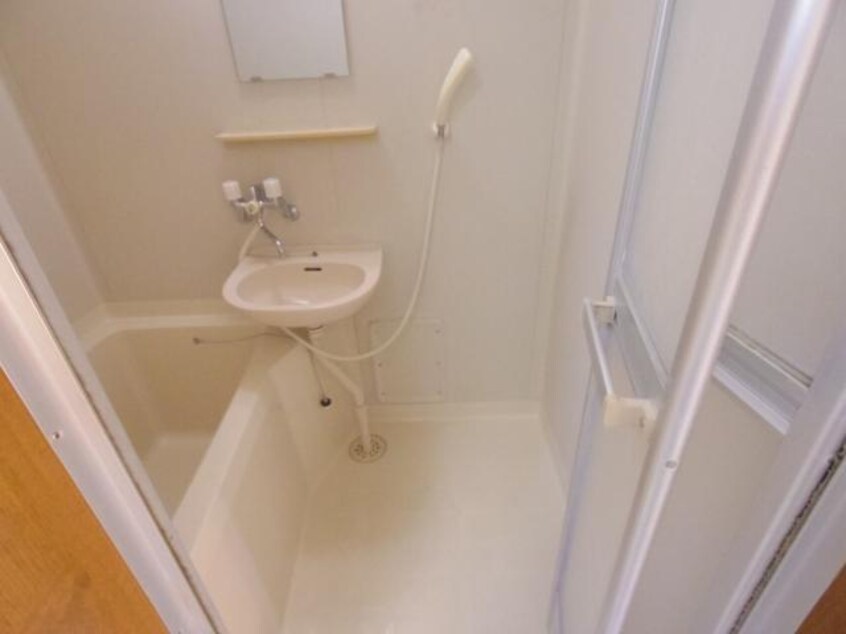  東海道本線/清水駅 バス22分忠霊塔前下車:停歩6分 2階 築31年