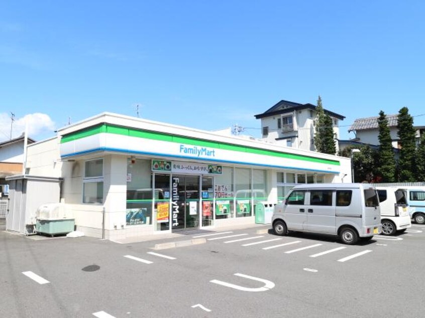 ファミリーマート清水追分店(コンビニ)まで299m 静岡鉄道静岡清水線/桜橋駅 徒歩8分 1階 築38年