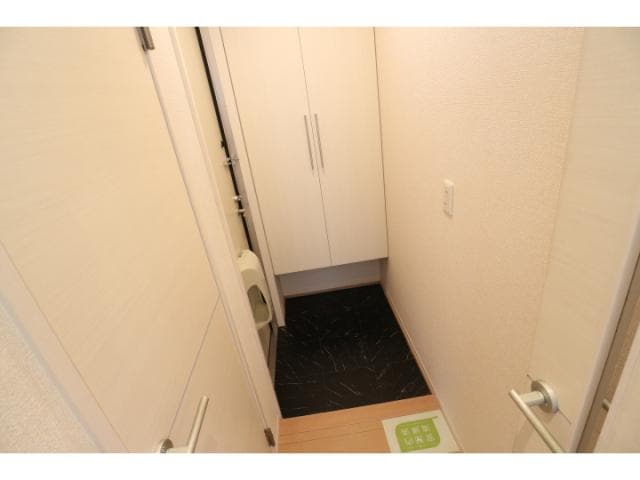  東海道本線/清水駅 バス10分高橋花の木下車:停歩4分 1階 築15年