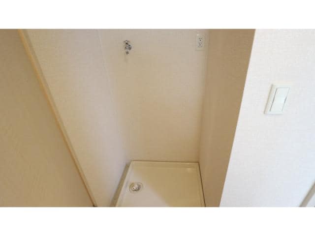  東海道本線/清水駅 バス11分高橋下車:停歩4分 1階 築15年