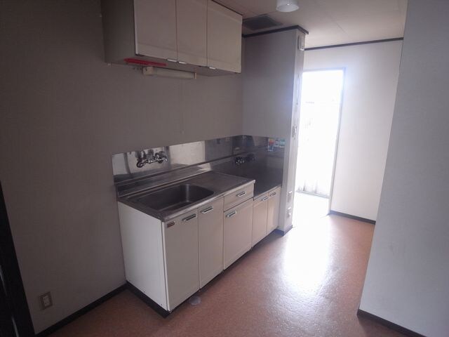  静岡鉄道静岡清水線/桜橋駅 バス15分殿沢下車:停歩3分 2階 築38年